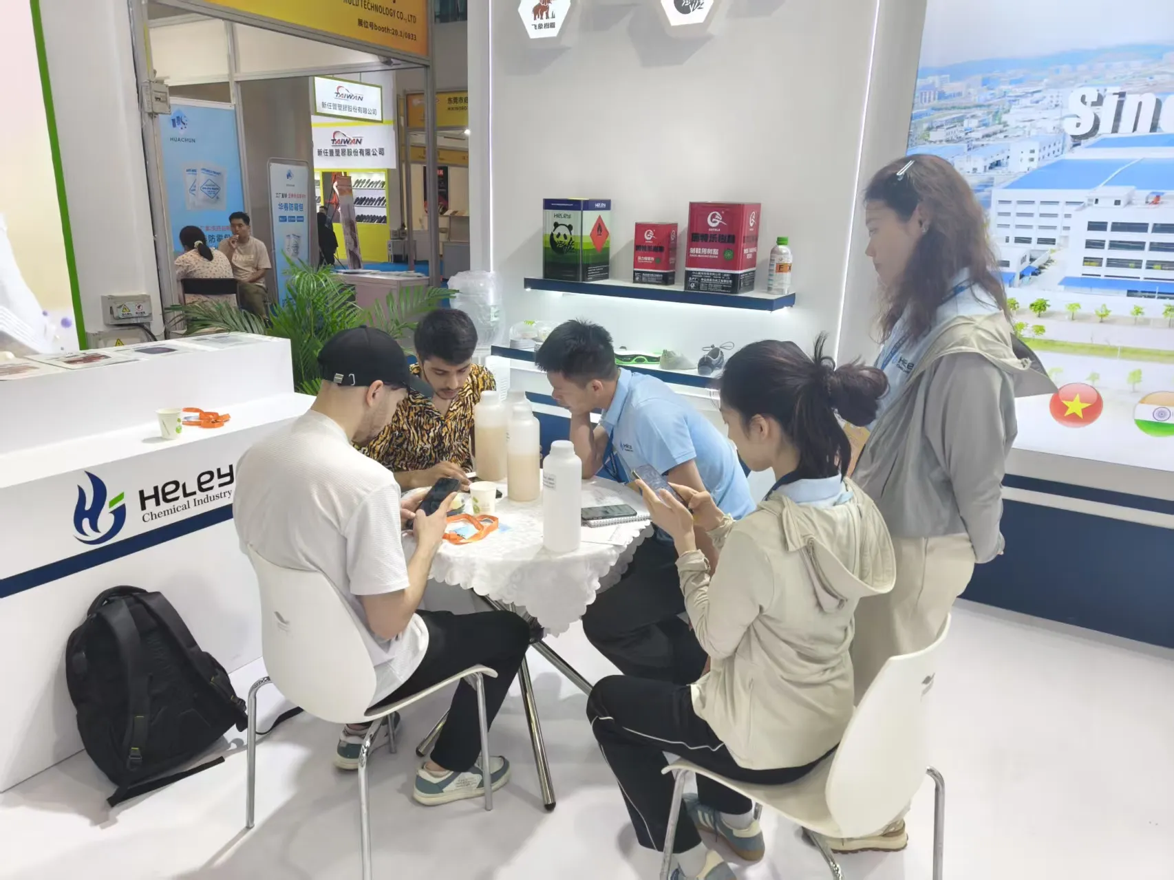 heley meet with customer at Shoe & Leather 2025 Guangzhou