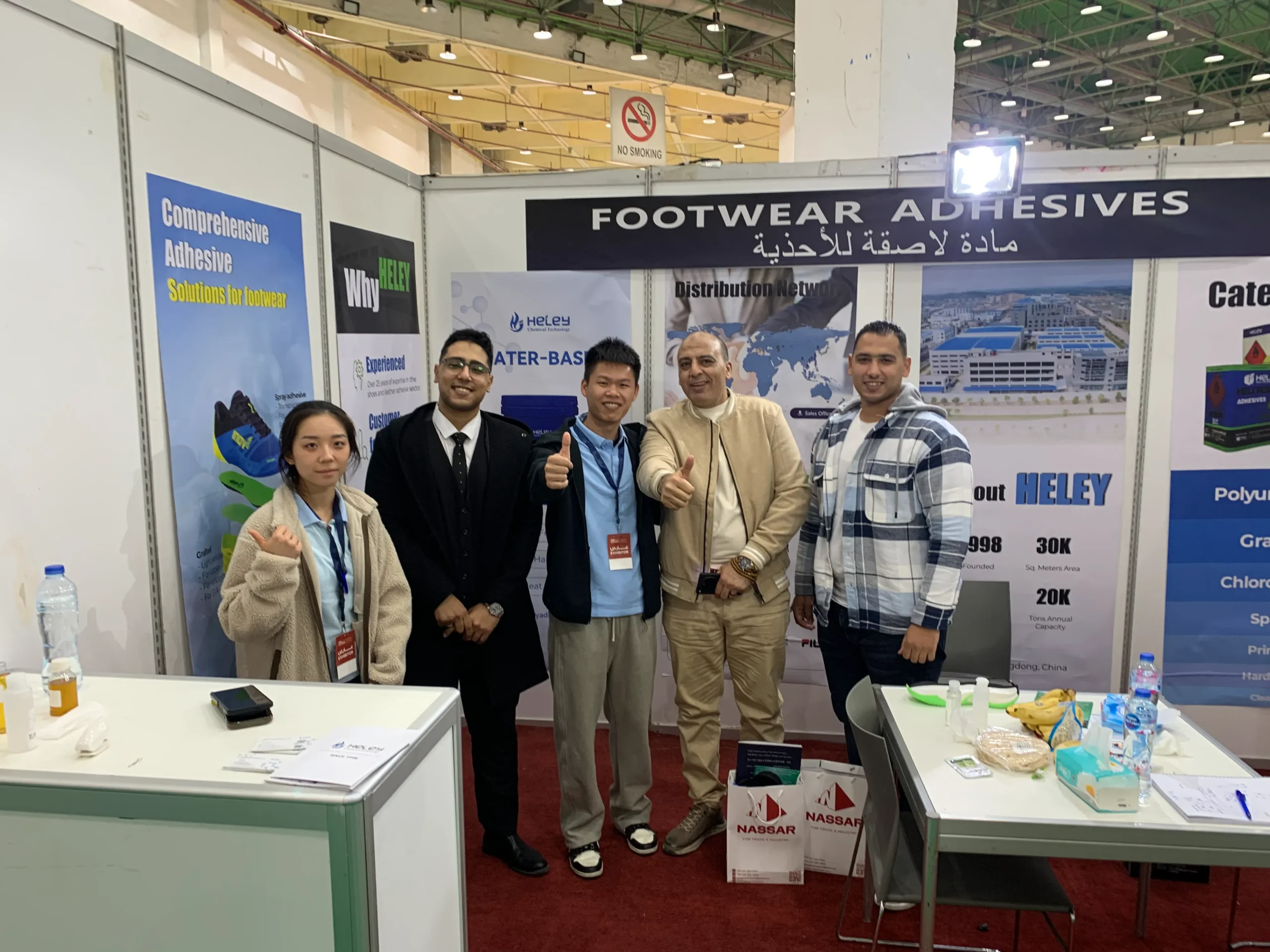 visitor took photo with heley 9